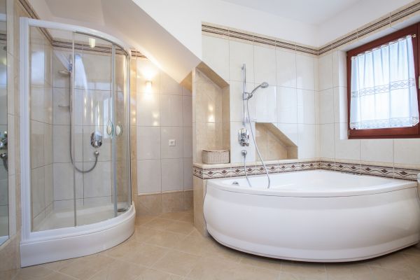 Cost of Oversized Bathtub Installation in Stow