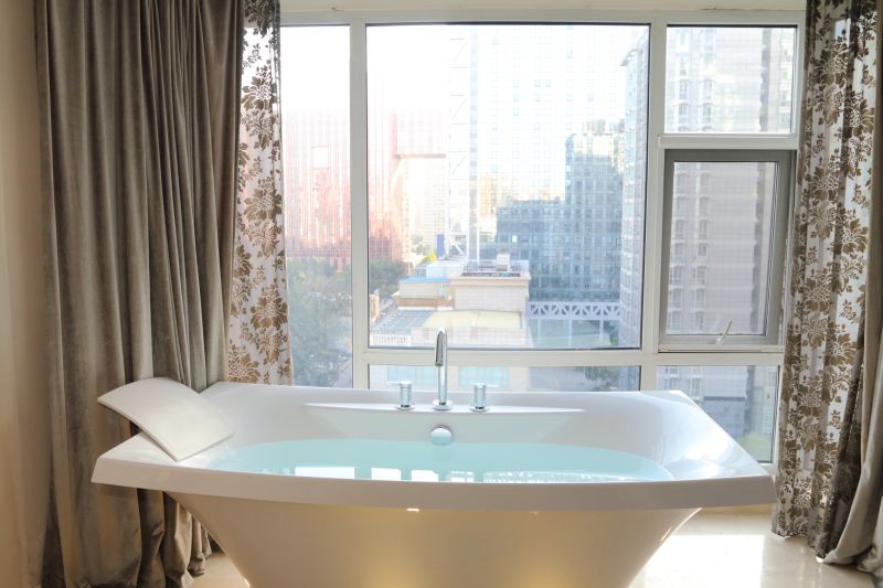 Top Bathtub Installation Companies in Cuyahoga Falls, OH